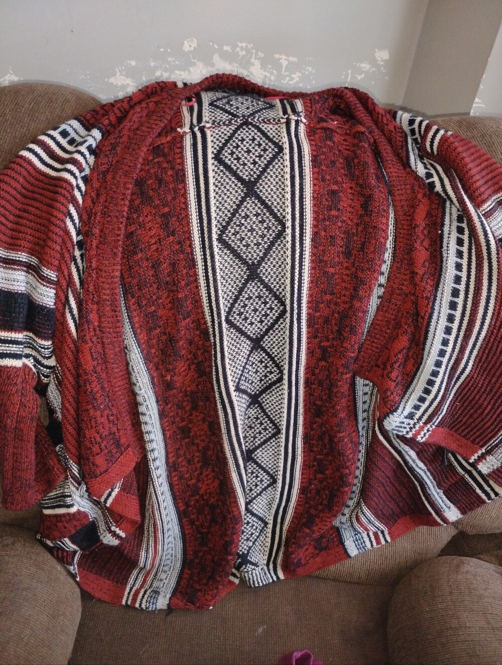 Suzy Shier Red, Black and White Geometric Open Cardigan